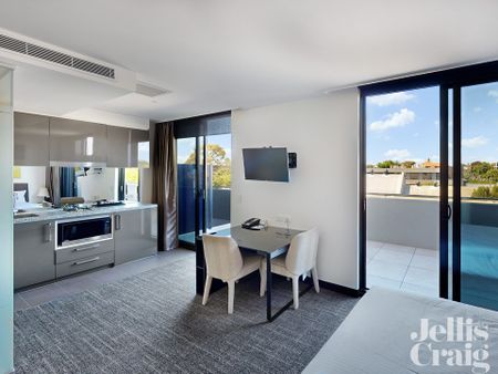 616 Glenferrie Road, Hawthorn - Photo 4