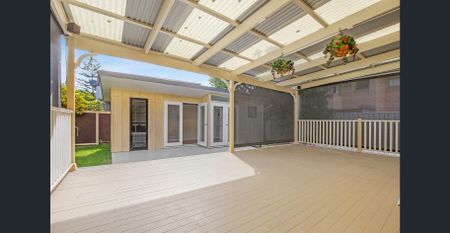 Family home with north-facing garden - Photo 5