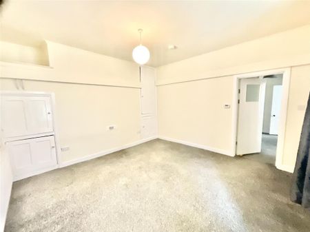 Scarborough, YO11 2DJ, Scarborough - Photo 5