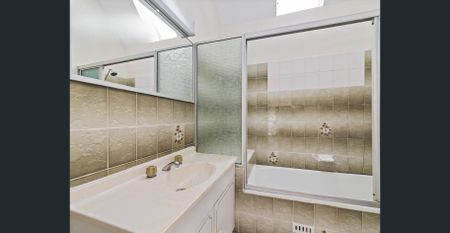 AVAILABLE LATE DECEMBER !! - Photo 4