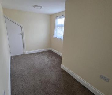 4 bedroom house to rent - Photo 2