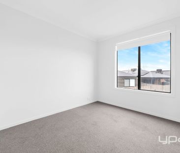 DOUBLE STOREY DELIGHT! - Photo 3