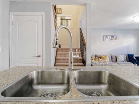 For Lease - 788 Cook Crescent, Shelburne, Ontario - Photo 3