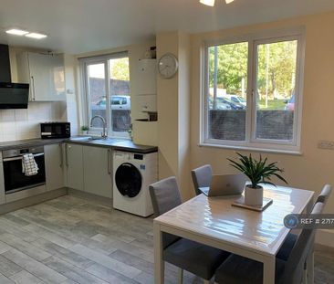 1 bedroom in a house share to rent - Photo 5