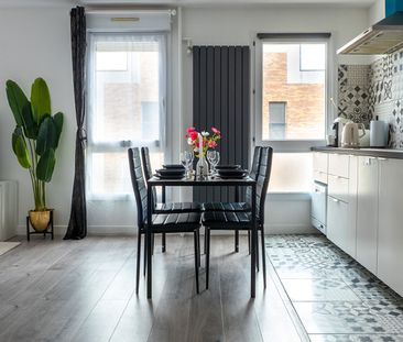 À louer : Chambre de 10,27 m² à Évry Courcouronnes - Réf. 17410 - Photo 2