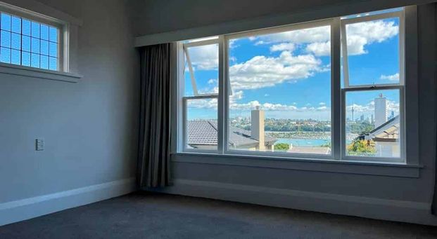 Lovely Home In Superb Location - Photo 1