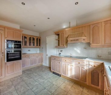 2 bedroom detached house to rent - Photo 2