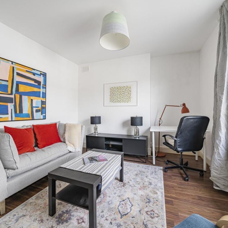 Batoum Gardens, London W6 - Photo 1