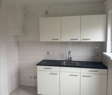 Volledig gerenoveerde hoekwoning beschikbaar! - Foto 1