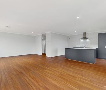 6 Bibra Wy, South Yunderup, WA 6208 - Photo 2