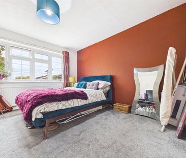 Springfield Avenue, Hampton, TW12 - Photo 5