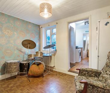 2 bedroom terraced house to rent - Photo 6