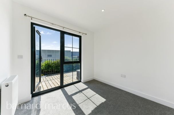 Stafford Road, Wallington - Photo 1