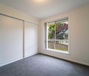 Spacious Family Home - Photo 4