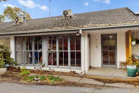 PRIVATE AND LEAFY UNIT - WELL BACK FROM THE MAIN ROAD - Photo 3