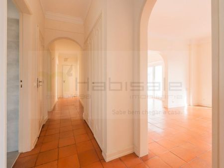 3 room luxury Apartment for rent in Cascais e Estoril, Portugal - Photo 3