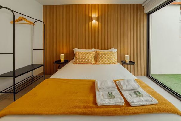 Rua 1.º de Maio, Vila Nova de Gaia, Porto 4430-999 - Photo 1