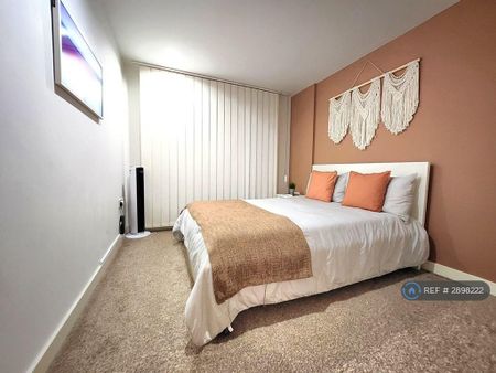 1 bedroom flat to rent - Photo 3