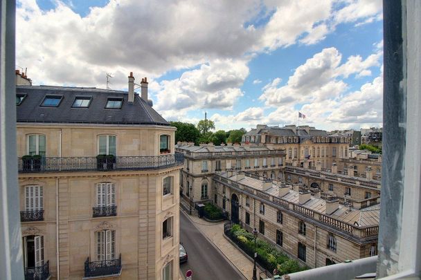 Location Appartement Paris 8 2 Pièces 40 m² - Photo 1