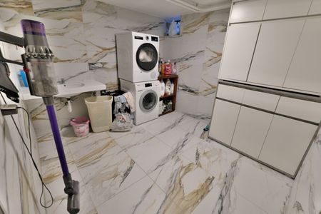 Haus mieten in Hietzinger Bestlage, 6 Haupträume, 15 Nebenräume, Pool, Solaranlage, Sauna (mit eigener Privatstraße) - Foto 2