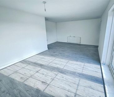 4 bedroom terraced house to rent - Photo 4
