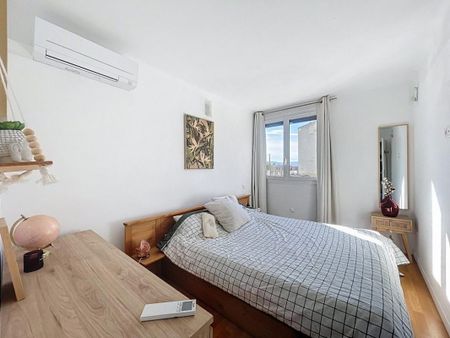 Location Appartement 3 pièces Meublé 57m² AJACCIO 20090 - Photo 3