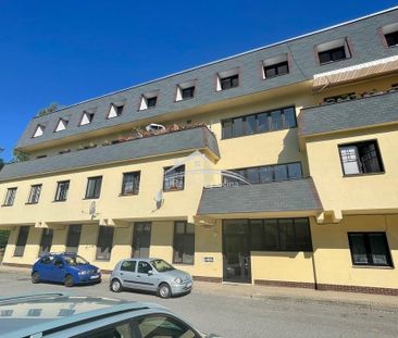 Pronájem bytu 2+kk 38 m2 - Fotografie 1