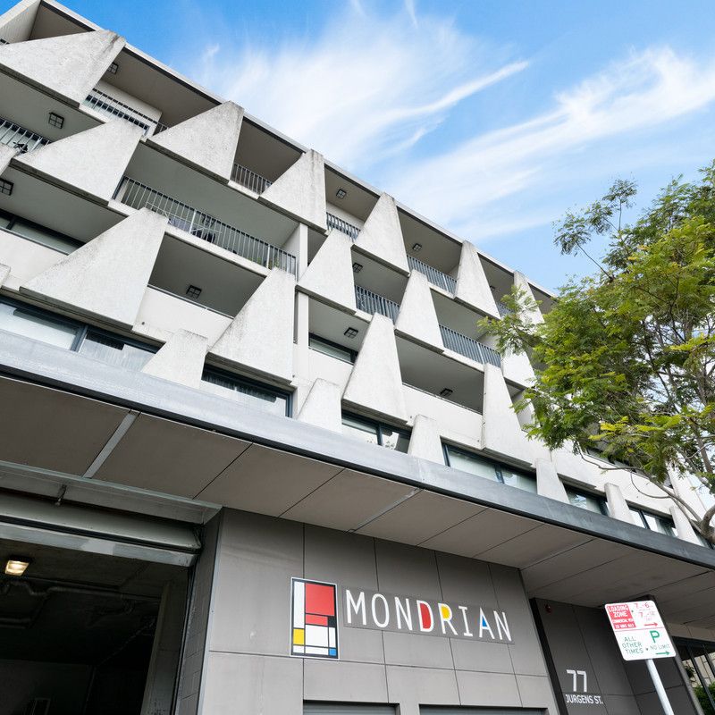 Modern Elegance in Woolloongabba: Two-Bedroom Two Ensuite Retreat - Photo 1