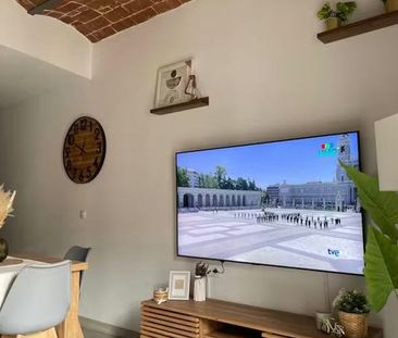 Travessera de Gràcia, Barcelona, Catalonia 08025 - Photo 5