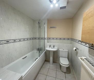 Brookfield Court, Alcester Road, Stratford-upon-Avon - Photo 6