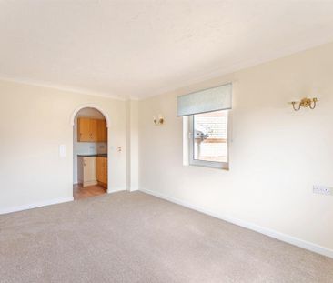 1 bedroom retirement property to rent - Photo 1