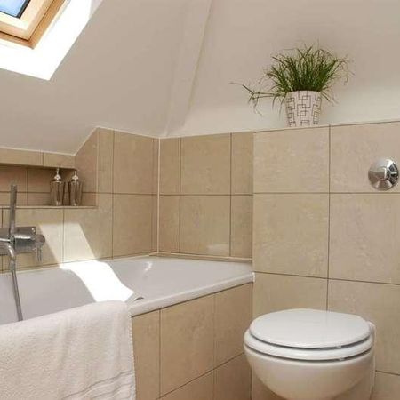 Lodge Lane, Finchley, N12 - Photo 4