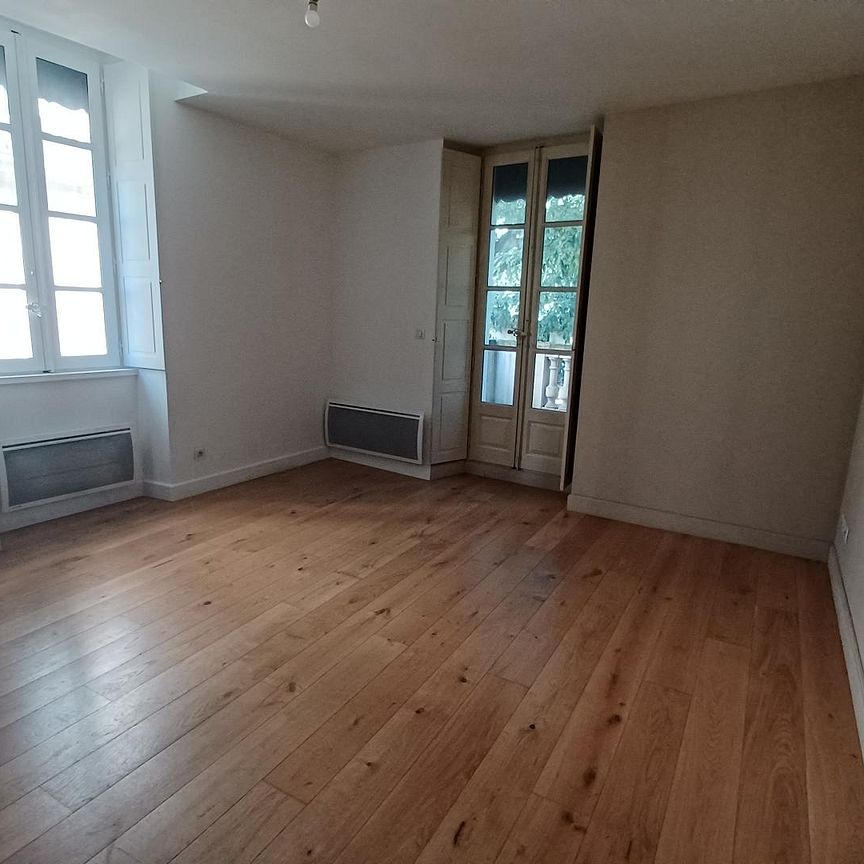 location Appartement F2 DE 41.48m² À NIMES - Photo 1