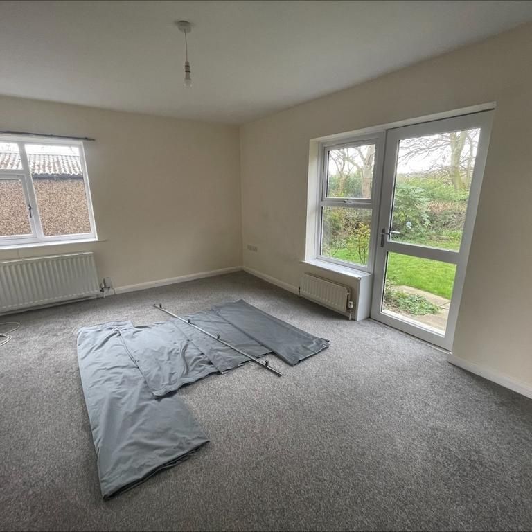 4 bedroom detached house to rent - Photo 1