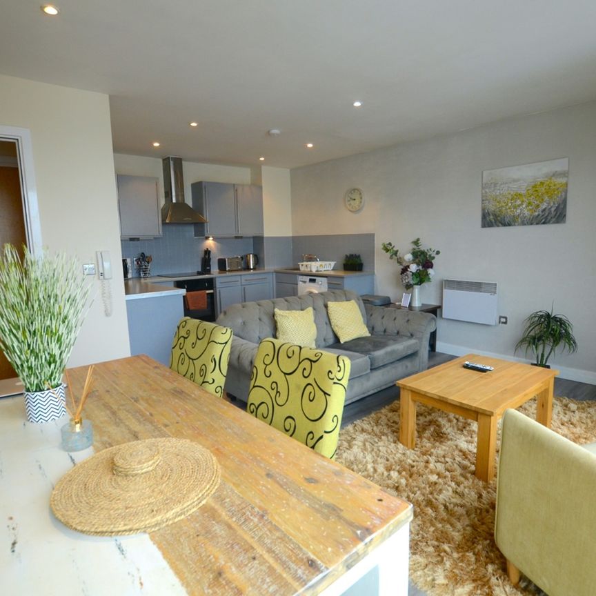 2 Bed Flat, Cranbrook House, NG1 - Photo 1