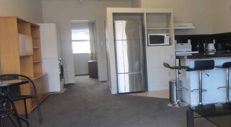 Sunny 2 bedroom apartment - Photo 4