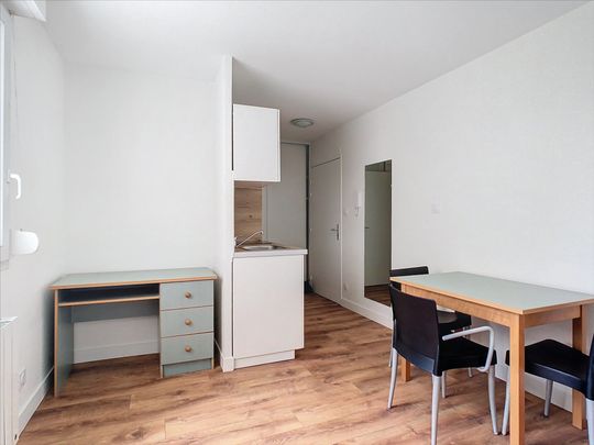 STUDIO MEUBLE – 18m2 – 69008 – LYON – Réf. 10191 - Photo 1