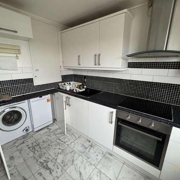 Summerwood Road, Isleworth, TW7 - Photo 1