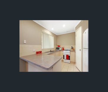 Low maintenance living in the heart of Croydon North - Photo 6