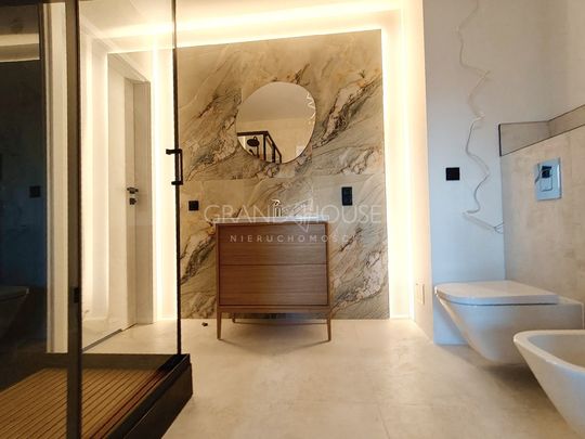 Przestronny dom, idealny dla dużej rodziny! - Photo 1