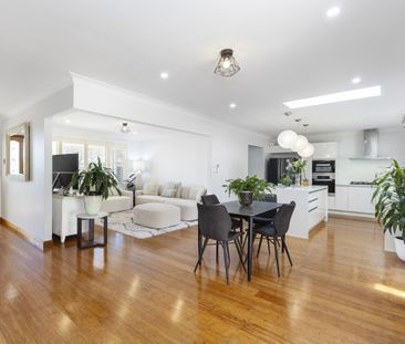 Freshly Renovated Four Bedroom Home With Study And Solar - Photo 5