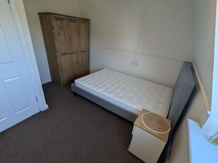 5 bedroom house share to rent - Photo 4
