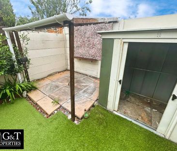 2 bedroom terraced house to rent - Photo 2