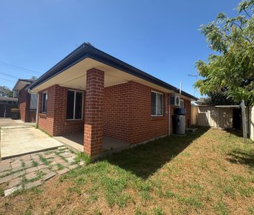 Comfortable & Convenient Living in St Marys - Photo 4