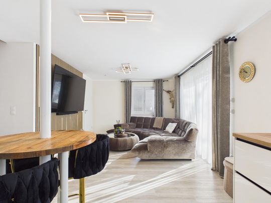 Modernes Quattrohaus mit Garten, Hobbyraum und PV-Anlage in Aubing - Foto 1