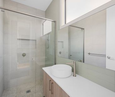 2-Bedroom Delight in the Heart of Heathmont - Photo 6