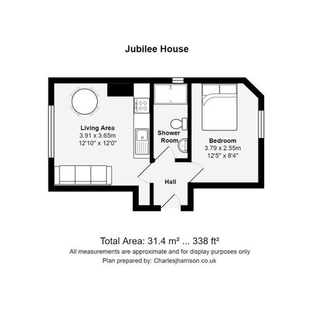 Fully furnished one-bedroom apartment on Hooper Street offers a cosy living area and the convenience of on-site parking. Ideally located a mile from Cambridge City Centre, with a pleasant walk through the green space of Parker's Piece. - Photo 3