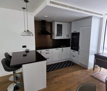 2 Bed Flat, Emery Way, E1W - Photo 5