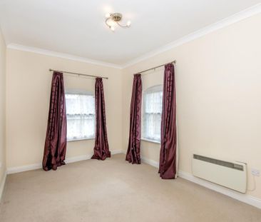 2 bedroom penthouse to rent - Photo 3