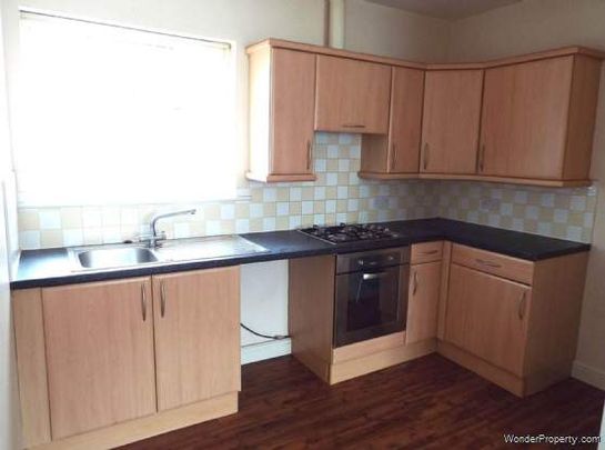 2 bedroom property to rent in Oldham - Photo 1